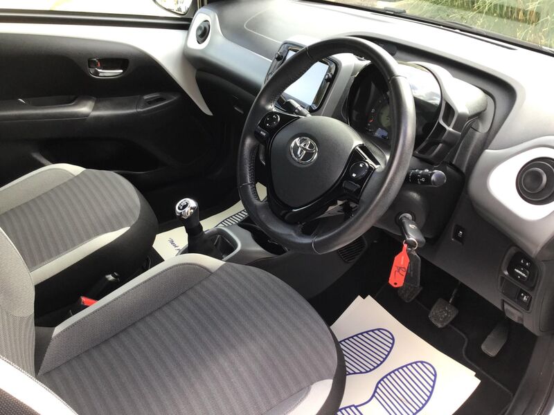 TOYOTA AYGO