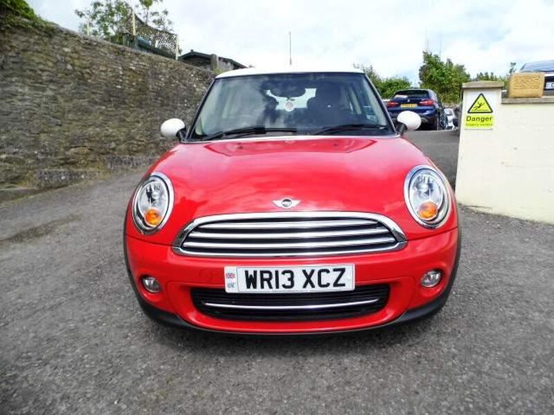 MINI HATCH