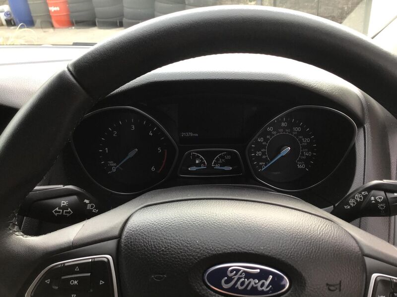 FORD FOCUS