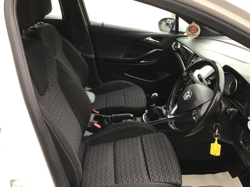 VAUXHALL ASTRA