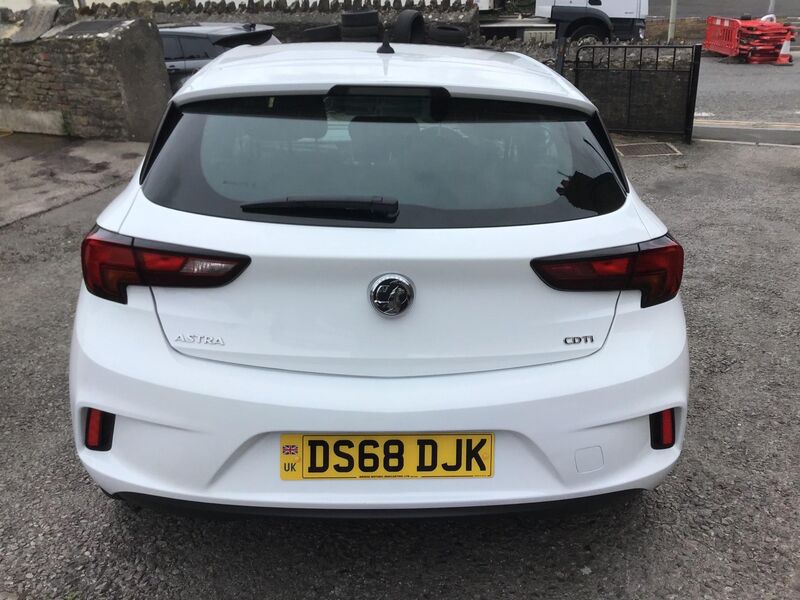 VAUXHALL ASTRA