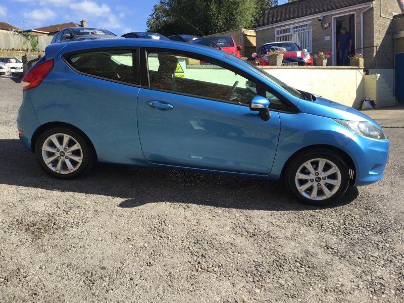 FORD FIESTA