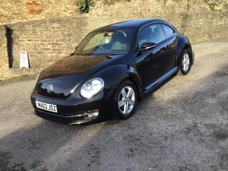 VOLKSWAGEN BEETLE