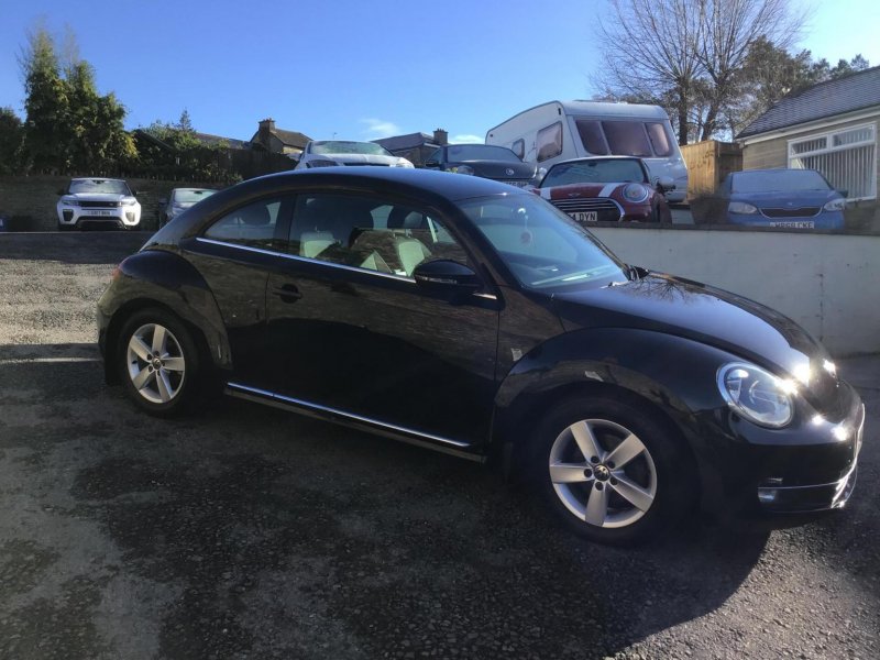 VOLKSWAGEN BEETLE