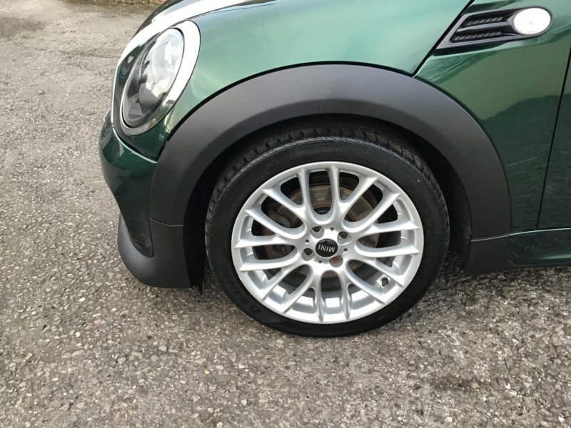 MINI HATCH