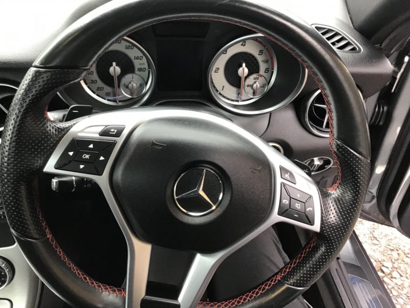 MERCEDES-BENZ SLK
