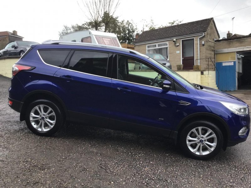 FORD KUGA
