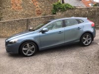 VOLVO V40